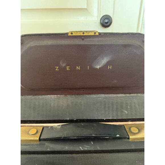 Vintage Zenith H503Y Vacuum Tube Portable Radio - 1950s - not working - Picture 8 of 12